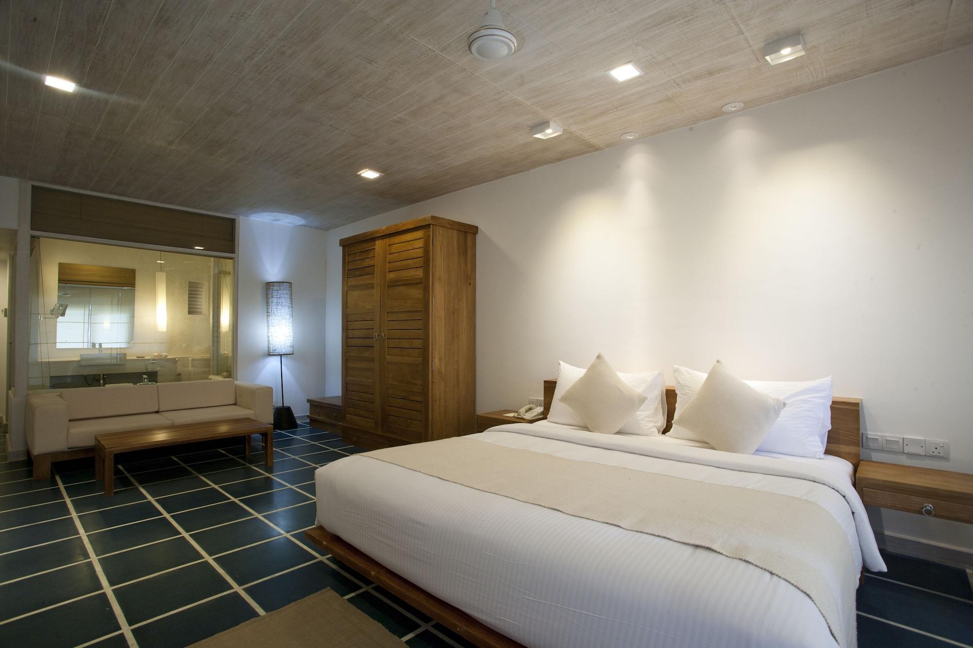 Jetwing Blue 5* Negombo
